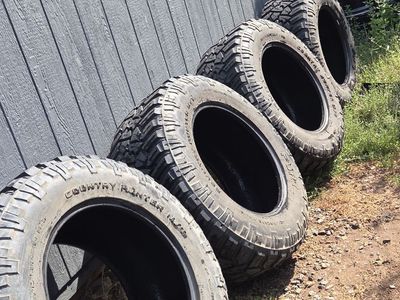 Country Hunter 40 x 15.50R22 Set of 4 tires