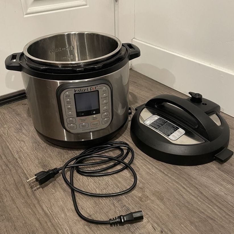 Instant Pot 6QT Nova Plus 60/ 10 in 1