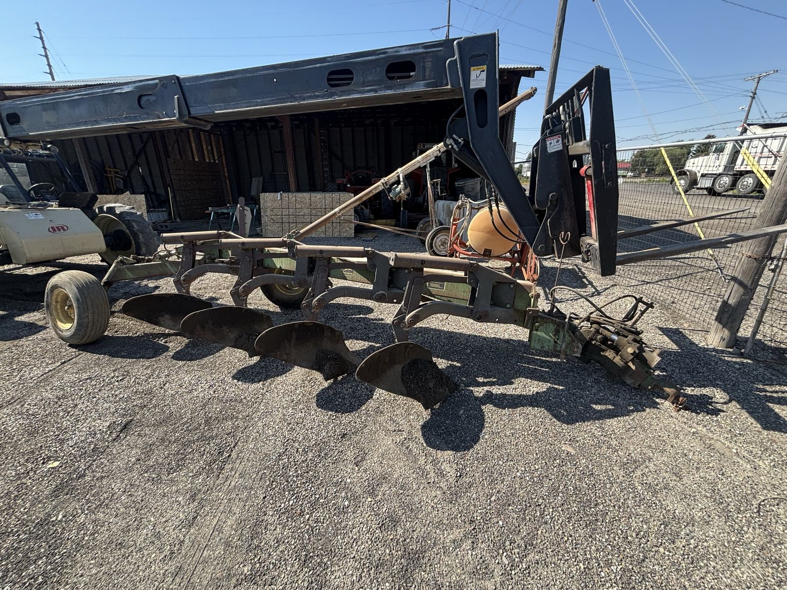 John Deere A2600 Moldboard Plow - Used Farm Equipmentplow
