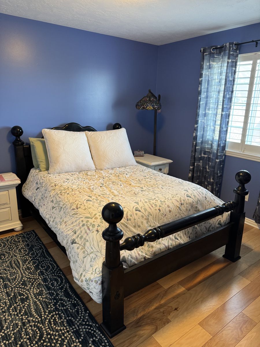 Wood Queen Bed Frame And Mattress