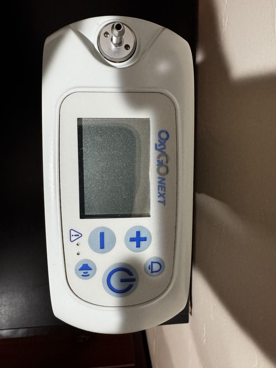 OxyGo NEXT Portable Oxygen Concentrator – Works Great, Strong Battery, Tested