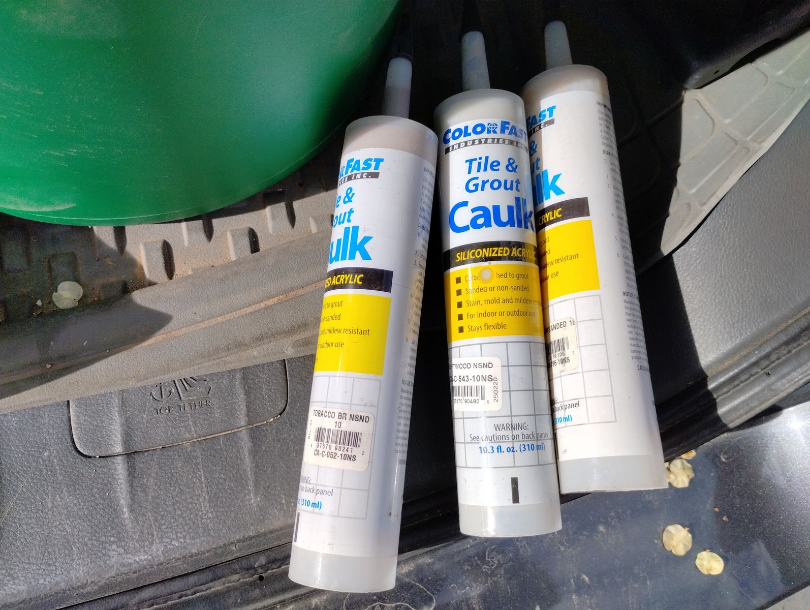 TILE GROUT/ CALKING MANY COLORS /BRANDS GOT FROME RETIRED TILE SHOP