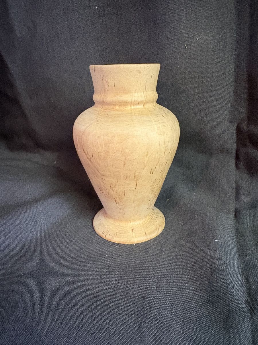 Main image 7