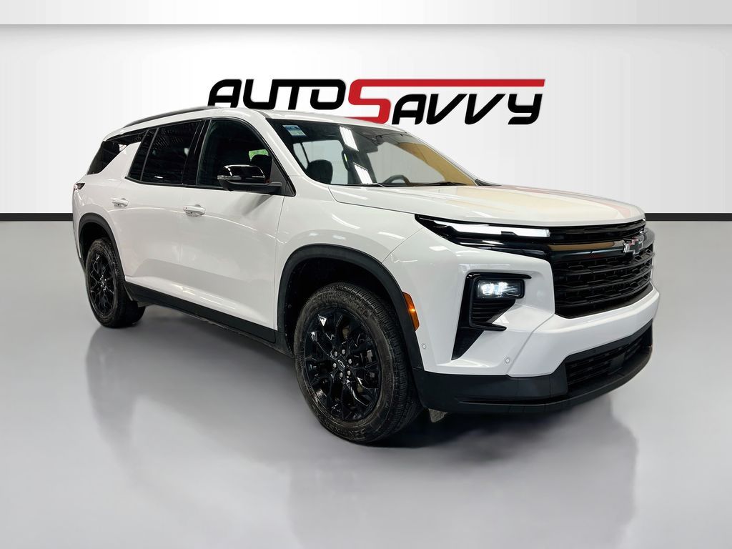 2024 Chevrolet Traverse LT