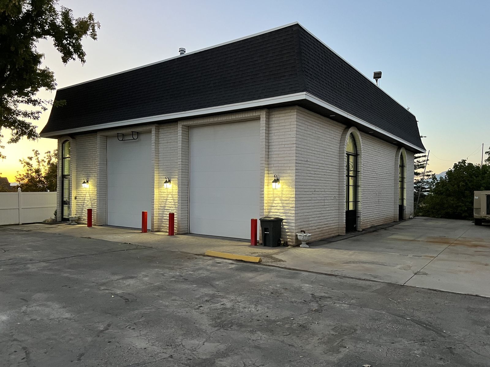 2,700 SF WAREHOUSE $3550/mo 2 FREE MONTHS SOUTH OGDEN