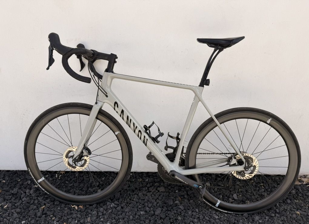2022 Canyon Endurace CF SL with ENVE Wheels