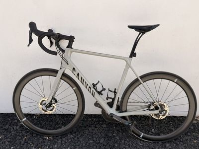 2022 Canyon Endurace CF SL with ENVE Wheels