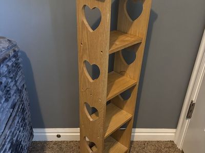 Wooden Heart Trinket Shelf Tower