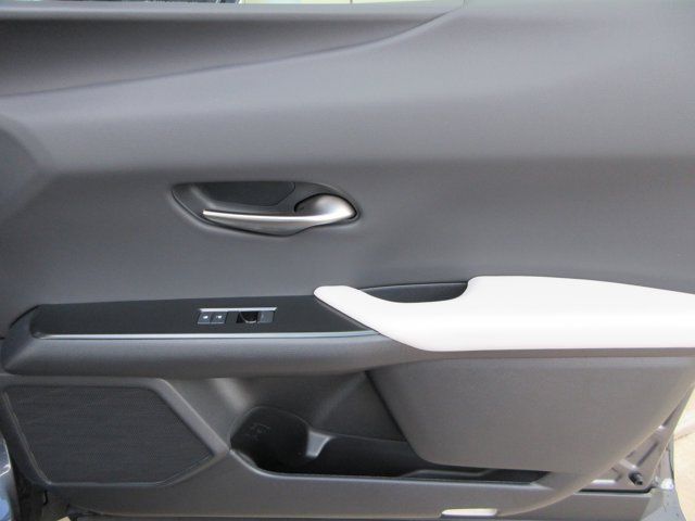Main image 22