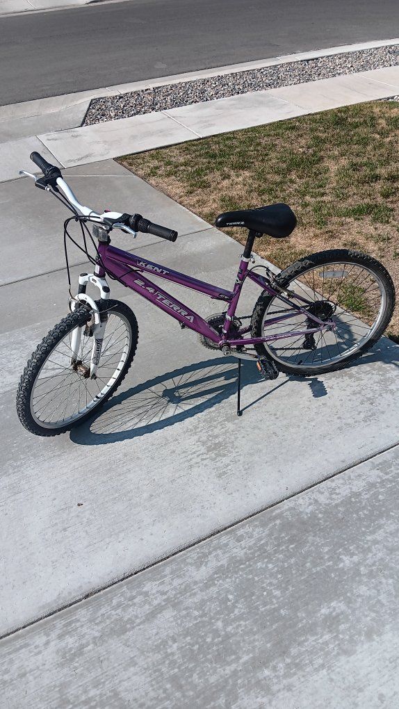 Kent Terra 2.4 Purple Girls Mountain Bike 24 Inch Wheels