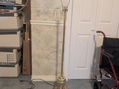4-Ft floor lamp