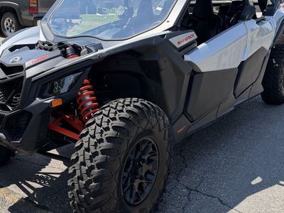 2020 Can Am Maverick X3 Max & Trailer.