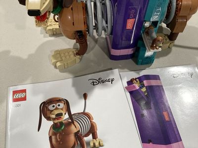 Lego Toy Story: Slinky Dog Book Ends