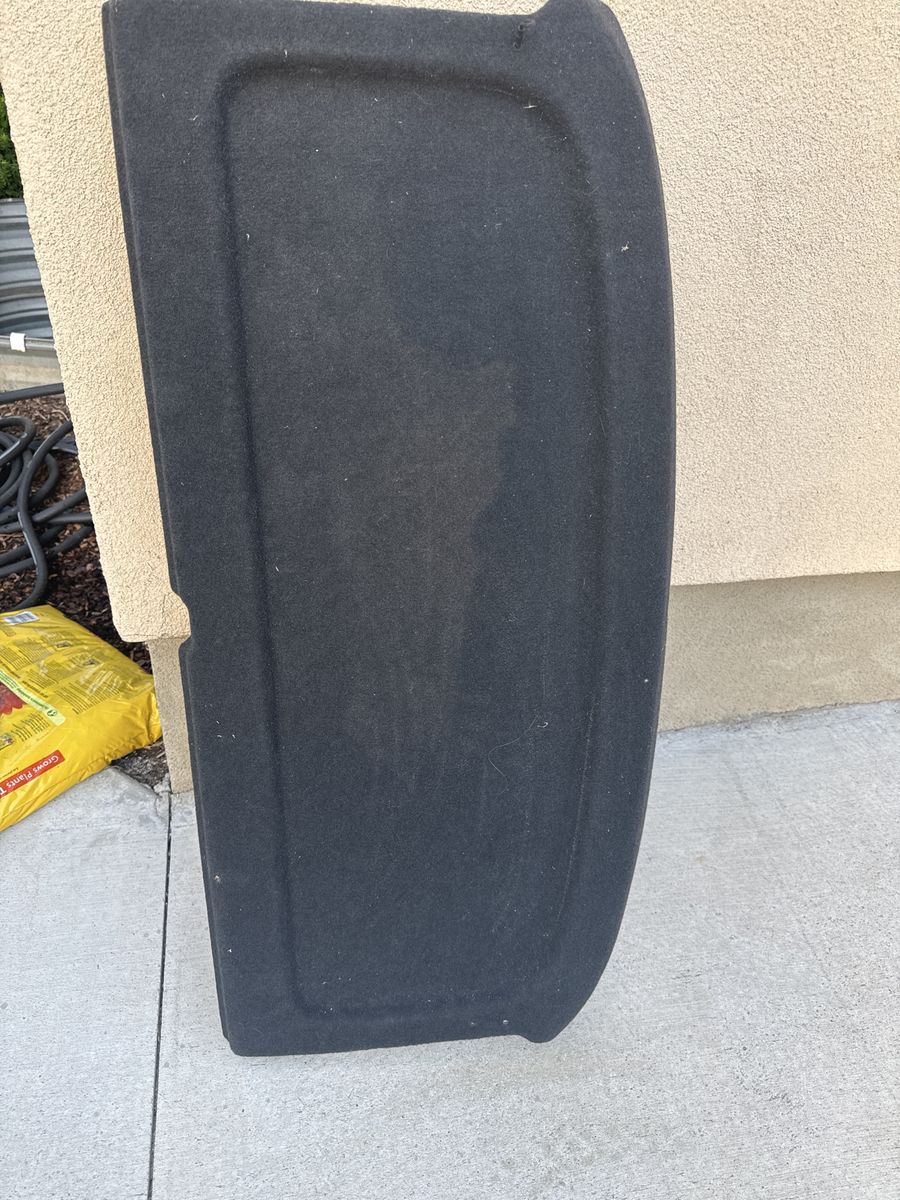 Black Rear Trunk Cargo Cover/Security Shade, Universal Fit
