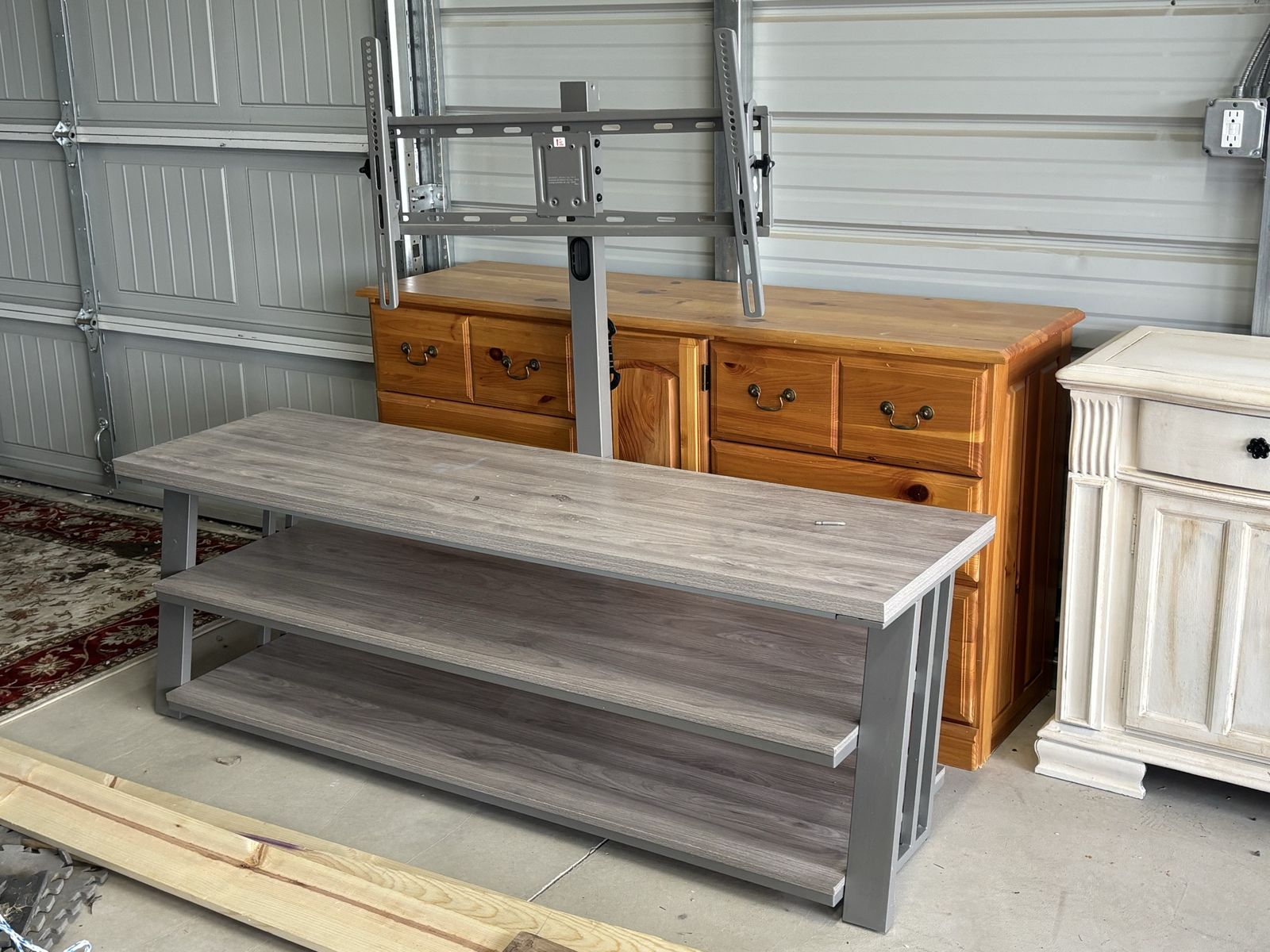 Tv stand