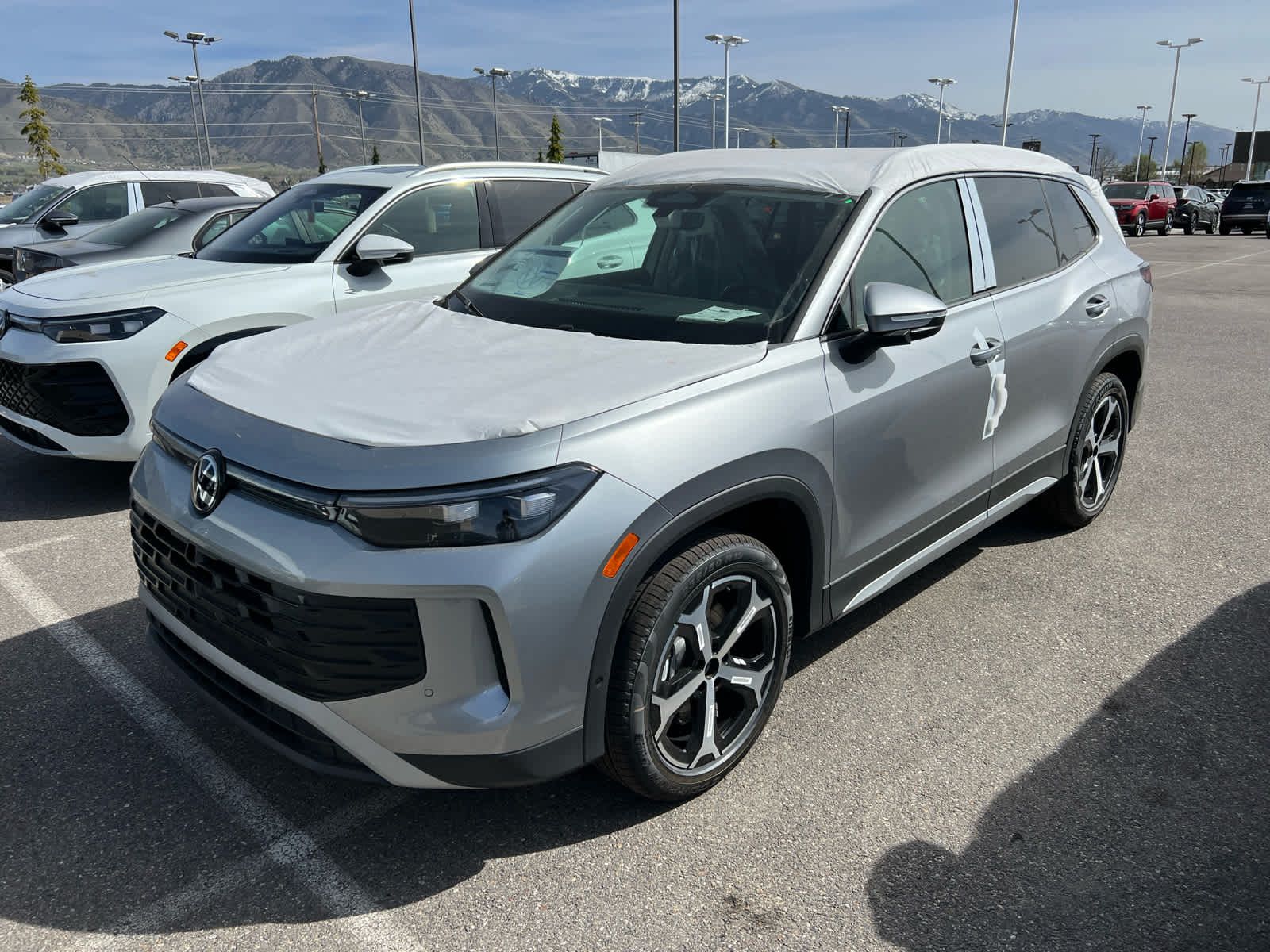 2026 Volkswagen Tiguan SE 4Motion