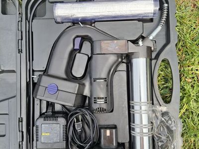 Neiko Pro Cordless Electric Grease Gun with Warmer
