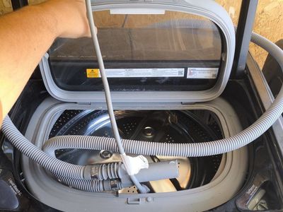 Samsung washer and dryer top
loading and front loading with a
plethora of different functions.