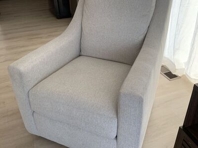 Swivel Accent Chair - Flexsteel Murph Fabric