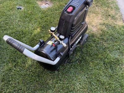 Husky 8 Gallon Portable Electric Air Compressor, 135 PSI - Used