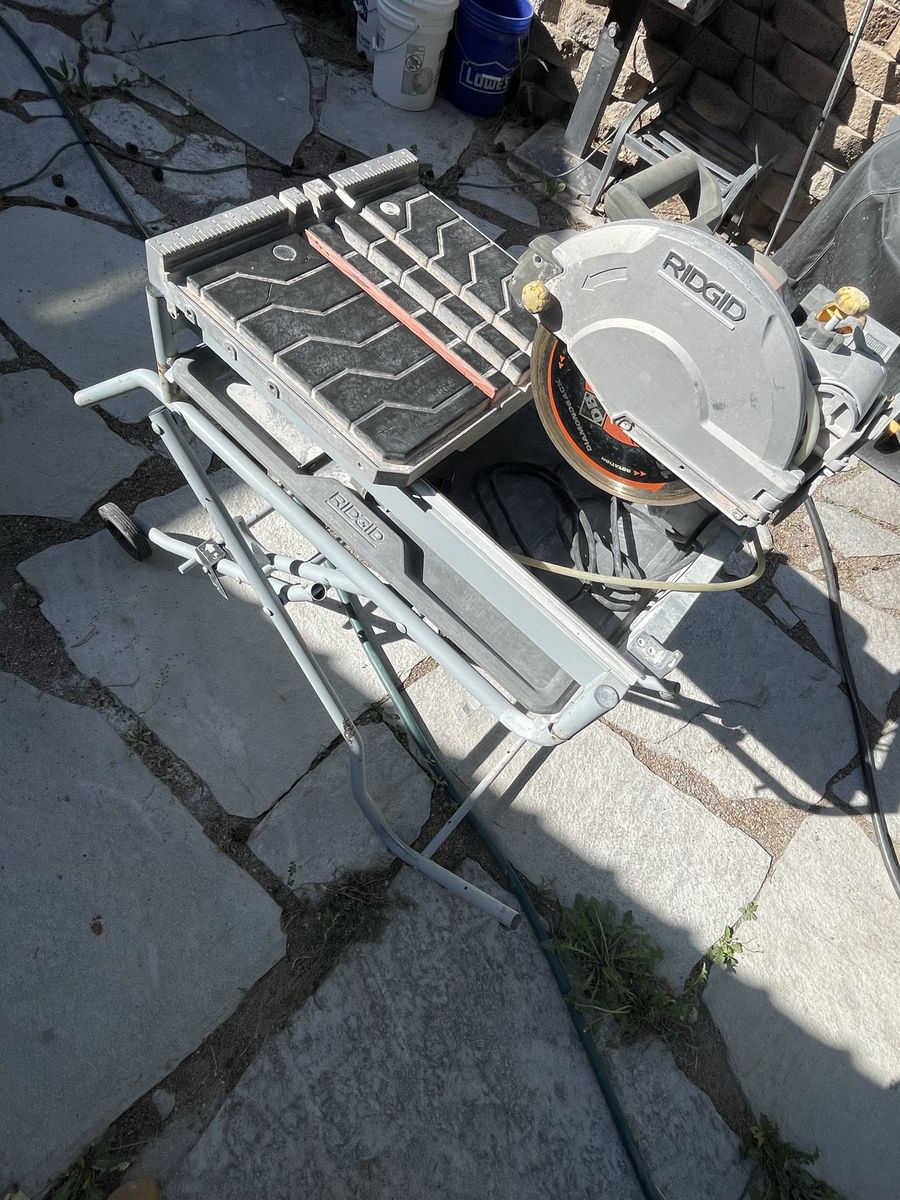 Rigid 10” 15amp tile saw