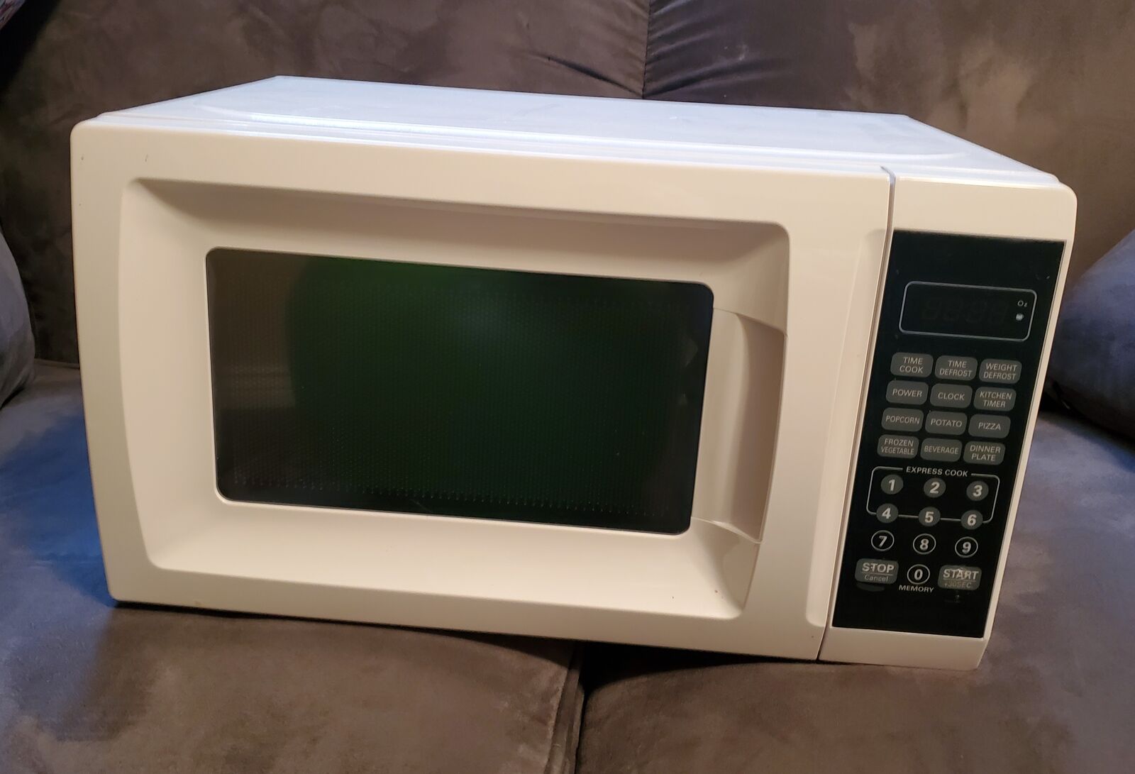 Walmart 700 watt Microwave