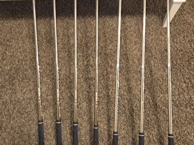 Mizuno JPX 900 Forged Irons Full Set