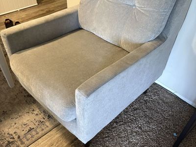 Light Gray Upholstered Accent Chair with Tufted Back Cushion - Excellent Condition