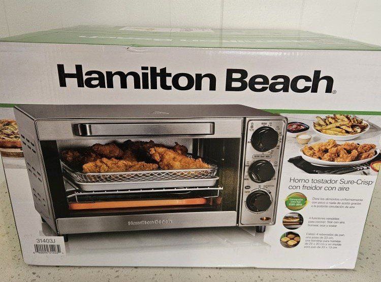 Hamilton Beach 6 Slice Countertop Toaster Oven with Sure-Crisp Air Fryer