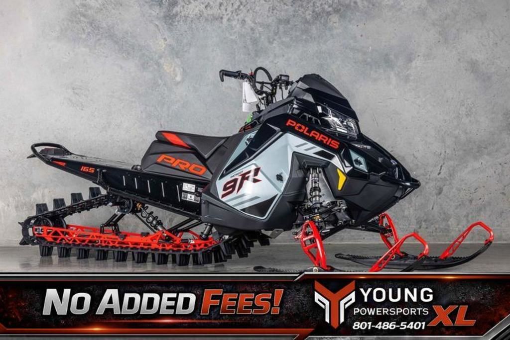 2026 Polaris® Patriot 9R PRO RMK 165 Premium Frosted Silver Met / Black / Indy Red