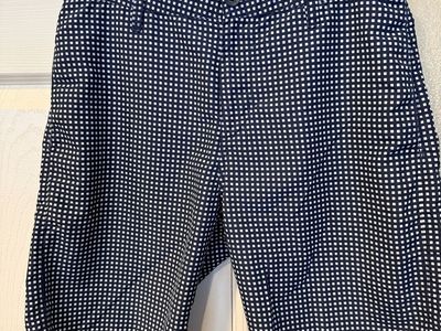 Men’s Size 30 Oakley shorts