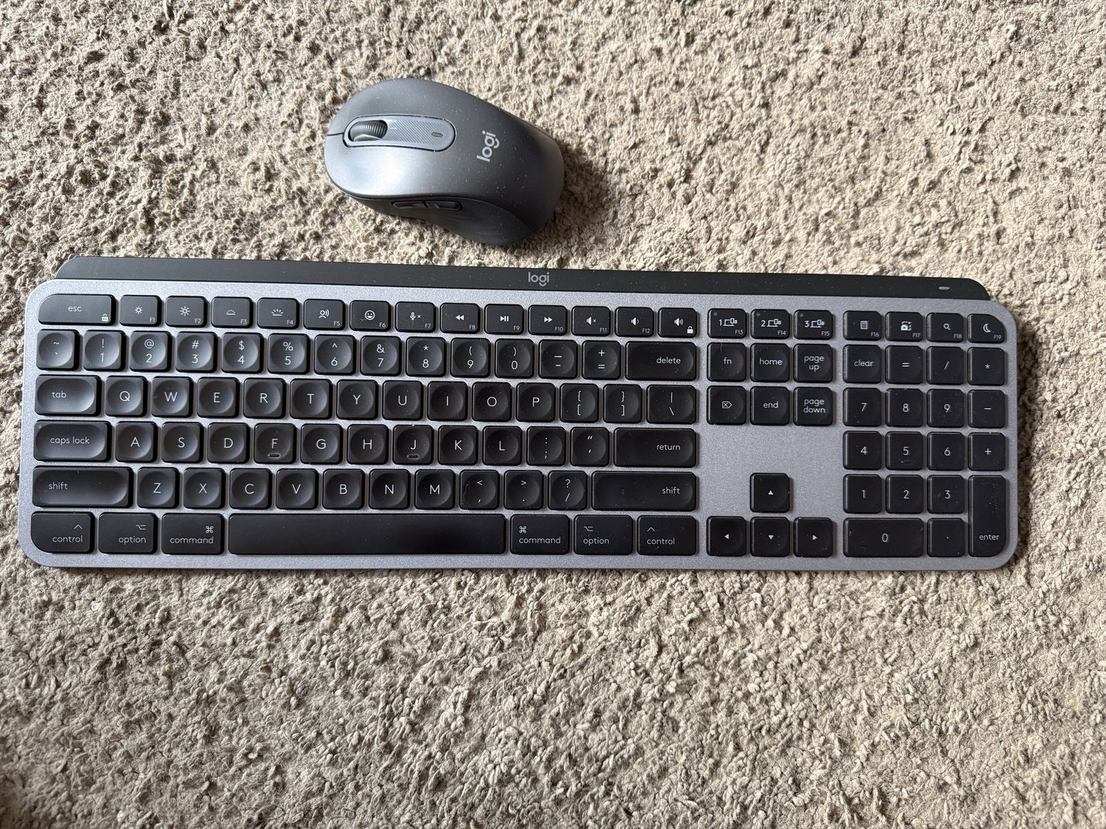 Logitech Wireless Keyboard for Macs and Mouse Combo - Dark Gray