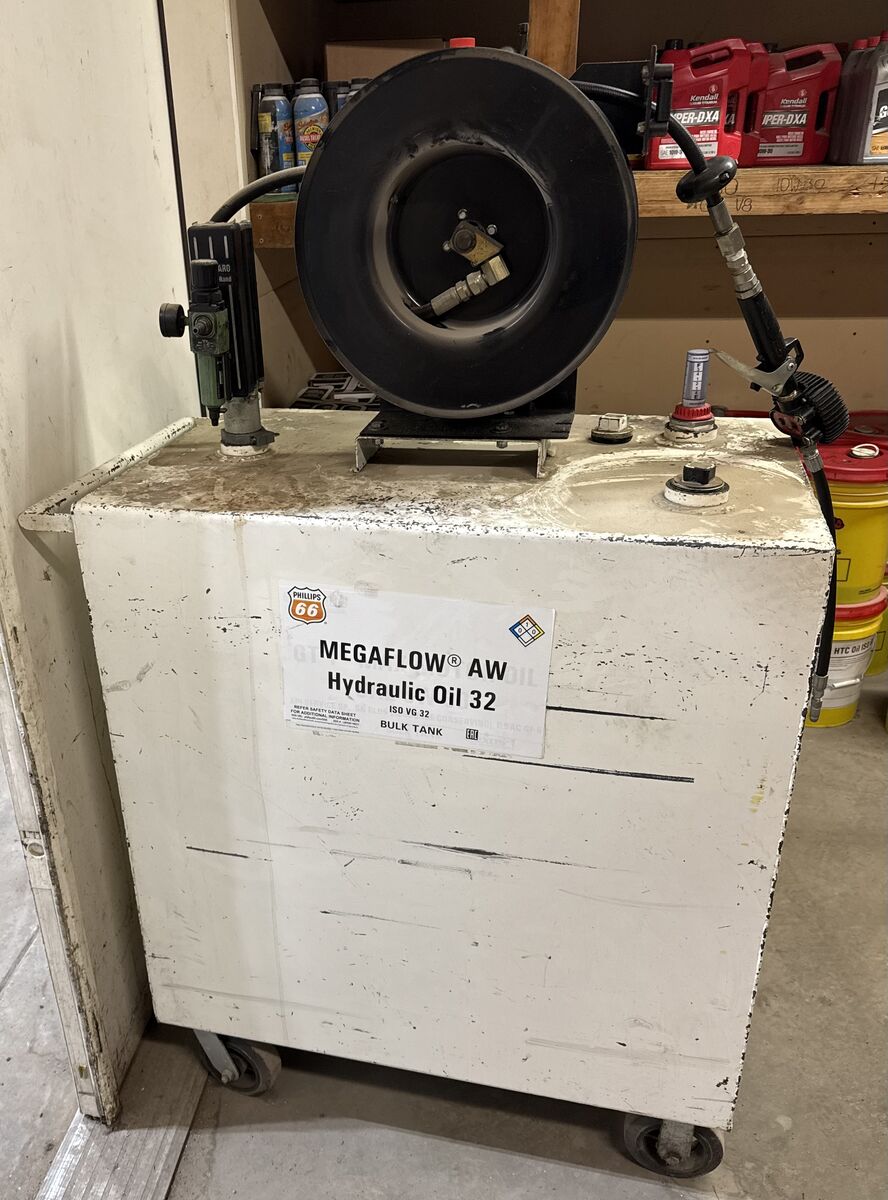 120 gal rolling hydraulic tank