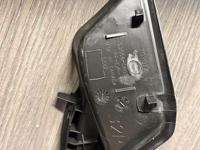 OEM Toyota Rav Front Fender-To-Cowl Side Seal