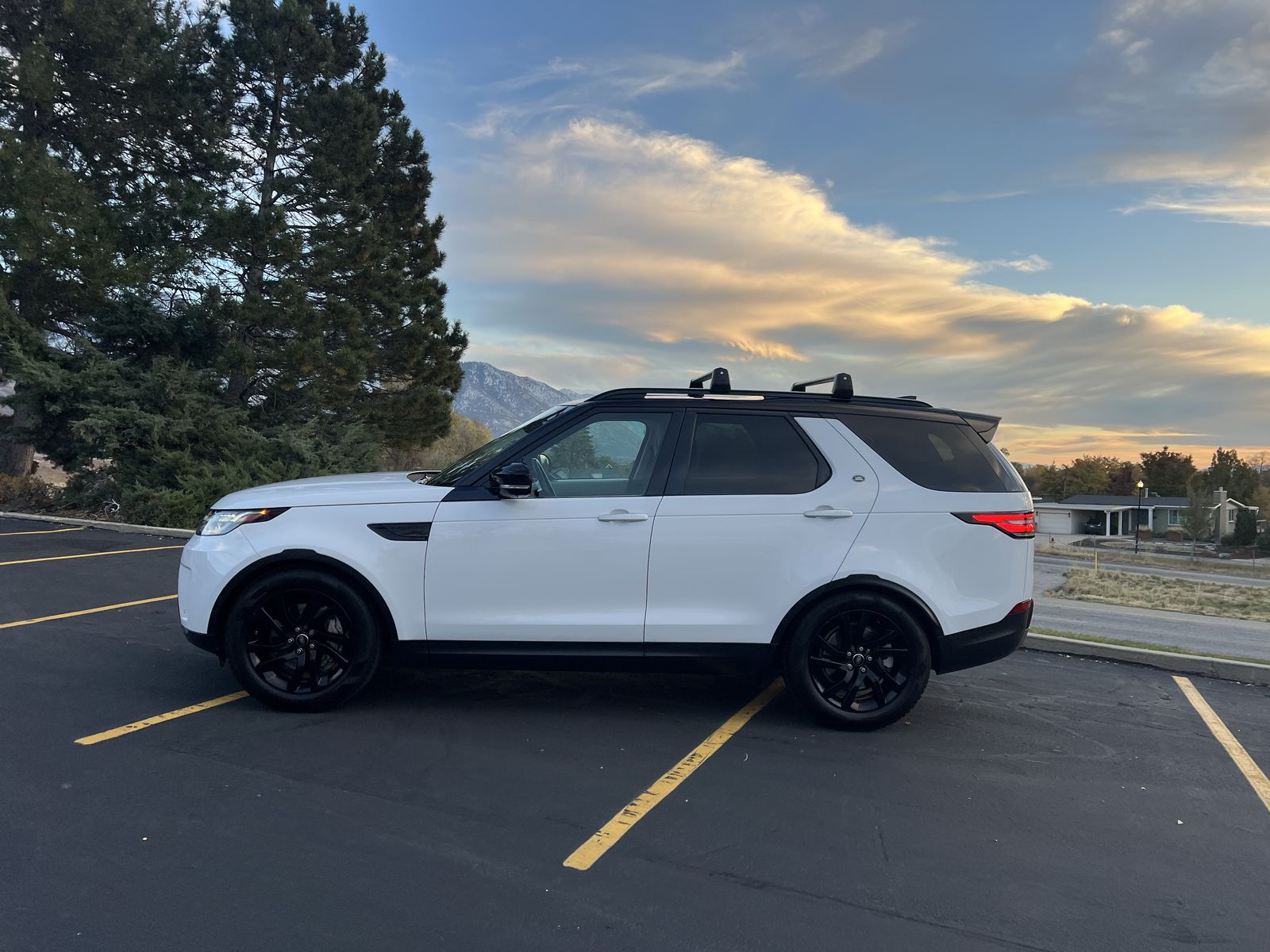 2020 Land Rover Discovery HSE Luxury