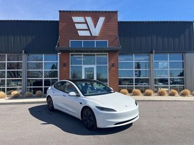 2026 Tesla Model 3 Premium