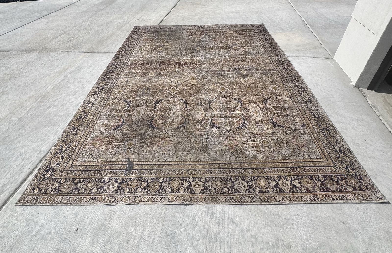 7.5 x 9.5 foot rug