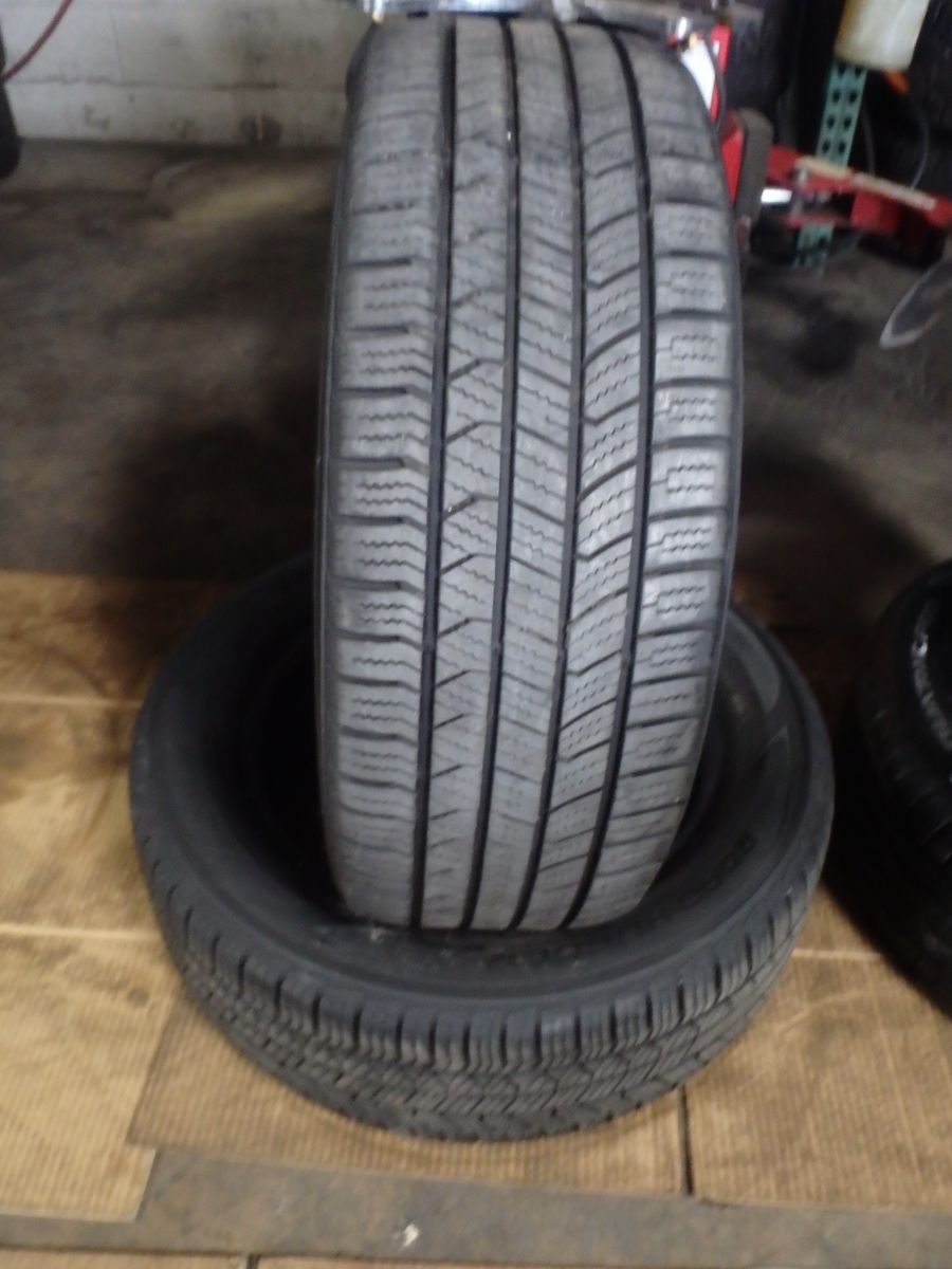 215/55R17 VREDESTEIN CONTACT PRO PAIR OF TWO USED TIRES