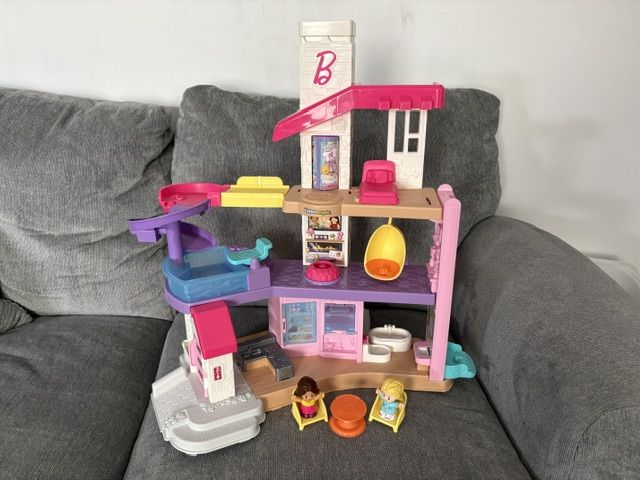 Little People Barbie Dreamhouse