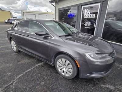 2016 CHRYSLER 200 LX