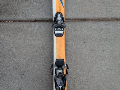 Head Skis with adjustable bindings