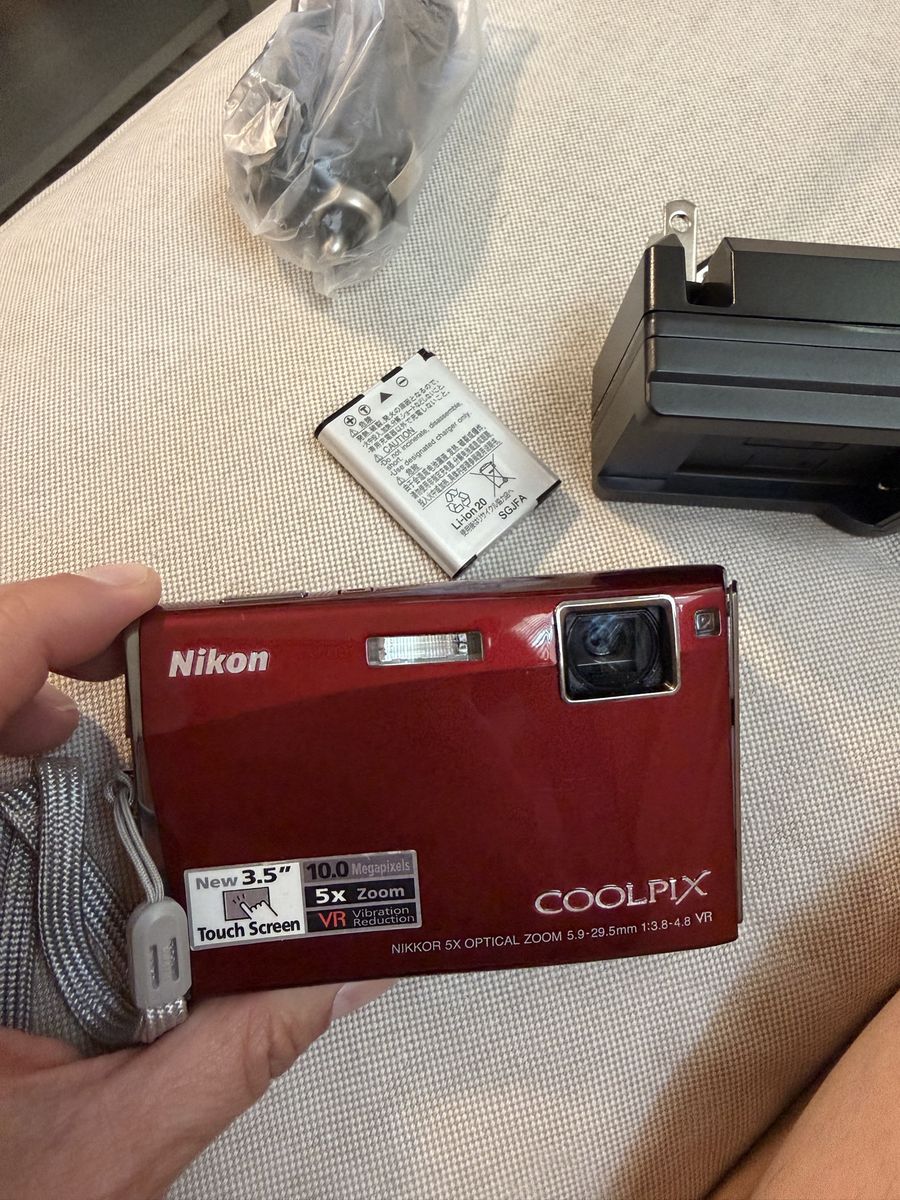Nikon COOLPIX S60 10.0MP Touch Screen Digital Camera