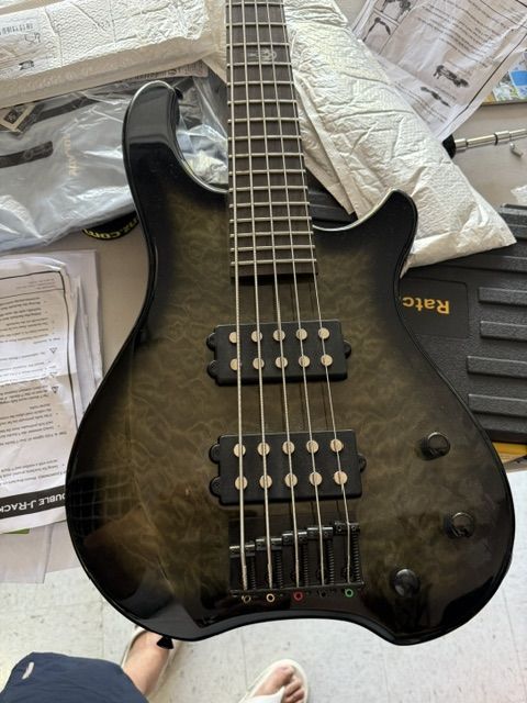 Electric Bass Guitar Fernandes 5 streen
