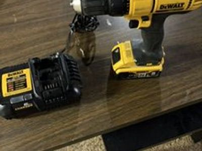 Dewalt 20-Volt Cordless Drill, Battery & Charger