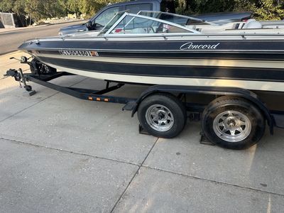1986 Concord power sport Bow rider