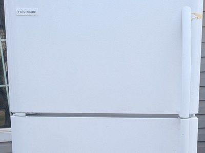 working refrigerator