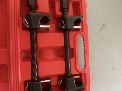 Shankly MacPherson Strut Spring Compressor Tool Set with Carrying Case