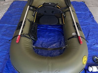 WaterMaster Grizzly Inflatable Raft