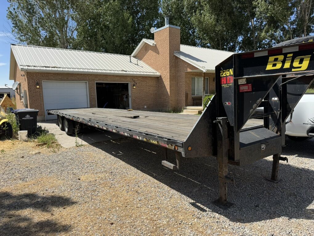 2019 BigTex 40' Gooseneck