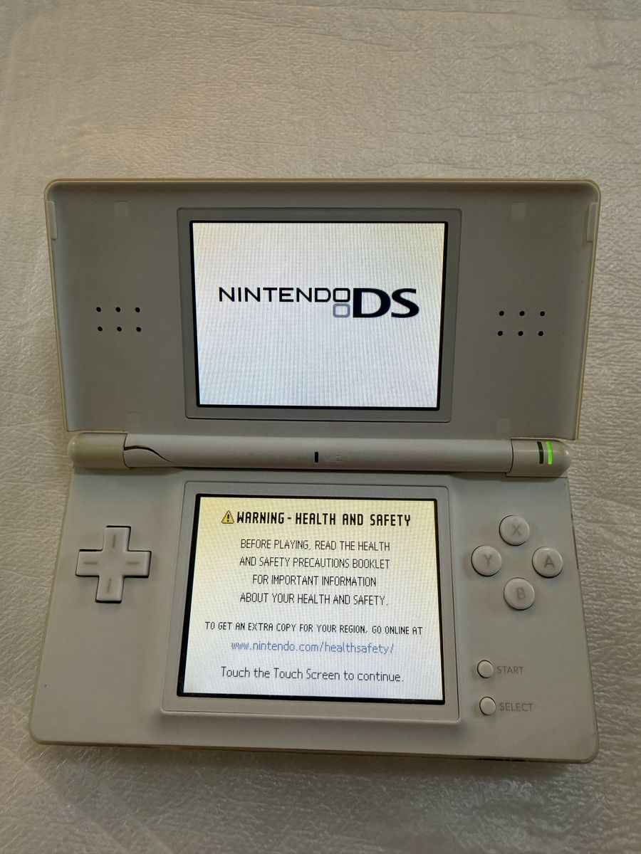 Nintendo DS Lite Handheld System - White